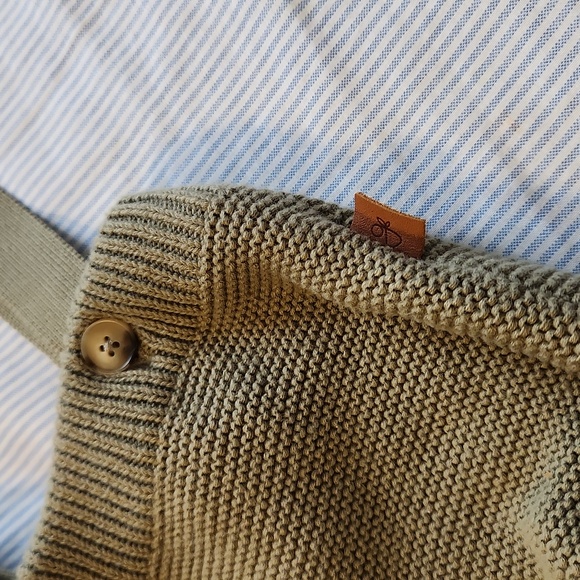 Knit Baby Bloomers with Suspenders - Picture 6 of 6